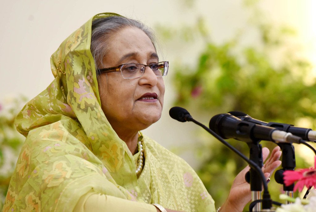 পূর্ব ও পশ্চিমের মধ্যে যোগাযোগের সেতু হতে পারে বাংলাদেশ :রাষ্ট্রদূতদের প্রধানমন্ত্রী